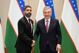Şavkat Mirziyoyev SOCAR və BP rəsmiləri ilə energetika layihələrini müzakirə edib