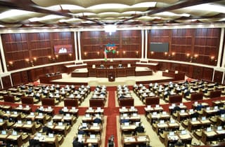 Kommersiya aviasiya ekipajlarının iş və istirahət rejiminin tənzimlənməsi qəbul edilib