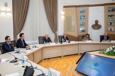 Azərbaycan və Oman enerji sahəsində əməkdaşlıq imkanlarını müzakirə ediblər - Fotolar