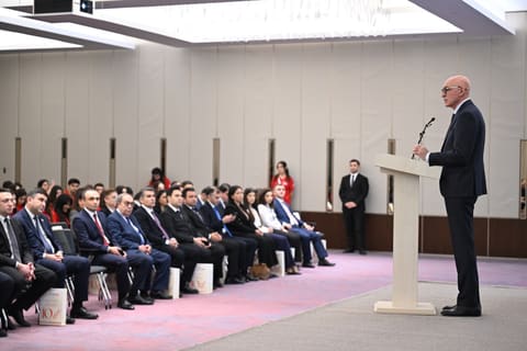 “Bir Könüllü” Tələbələrin Əməkdaşlığı İctimai Birliyinin 10 illik yubileyi qeyd olunub