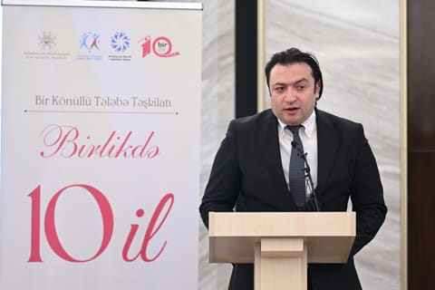 “Bir Könüllü” Tələbələrin Əməkdaşlığı İctimai Birliyinin 10 illik yubileyi qeyd olunub