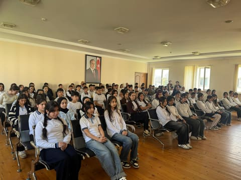 Gəncə-Daşkəsən və Lənkəran-Astara regionları üzrə “Məktəblinin hüquq bələdçisi” layihəsi keçirilib