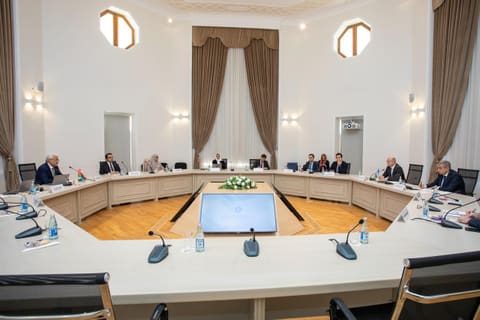 Azərbaycan və Oman enerji sahəsində əməkdaşlıq imkanlarını müzakirə ediblər - Fotolar