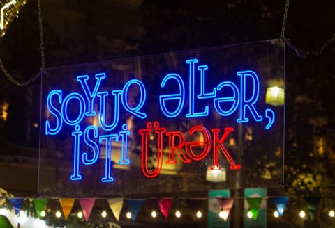 "Soyuq əllər, isti ürək" yarmarkası sabah açılır