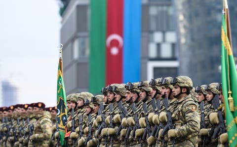 Bəzi hərbi qulluqçulara dair boy ölçüsü tələbi 170 sm-dən 160 sm-ə endirilib