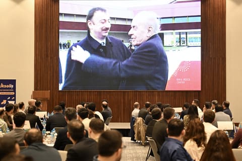 “Zəfərdən Yüksəlişə” adlı intellektual yarış keçirilib