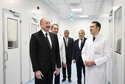  İlham Əliyev dərman preparatları istehsalı müəssisəsinin açılışında iştirak edib