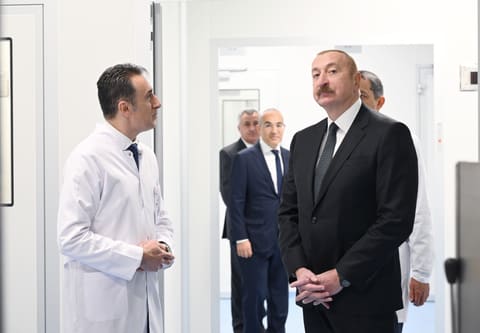  İlham Əliyev dərman preparatları istehsalı müəssisəsinin açılışında iştirak edib