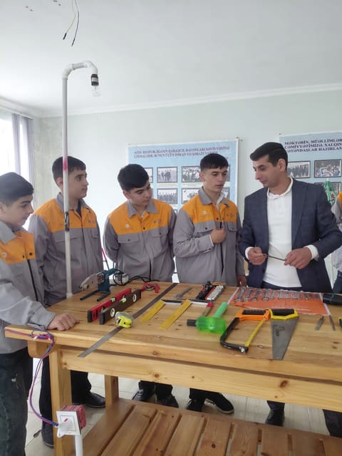 "Peşə təmayüllü siniflər” layihəsindən FOTOLENT