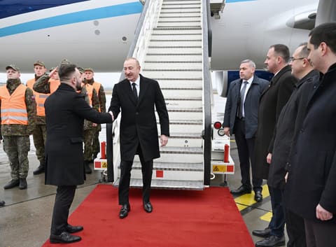 Azərbaycan Prezidenti İlham Əliyev Slovakiyaya rəsmi səfərə gəlib - YENİLƏNİB