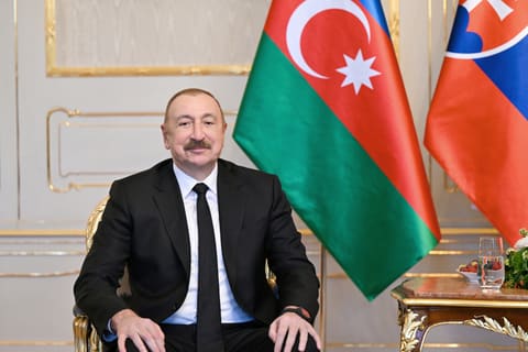İlham Əliyevin Slovakiya Prezidenti ilə təkbətək görüşü olub