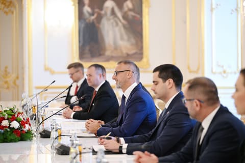 İlham Əliyevin Slovakiya Milli Şurasının sədri ilə təkbətək və geniş tərkibdə görüşləri olub - YENİLƏNİB