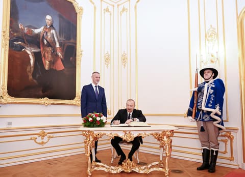 İlham Əliyevin Slovakiya Milli Şurasının sədri ilə təkbətək və geniş tərkibdə görüşləri olub - YENİLƏNİB