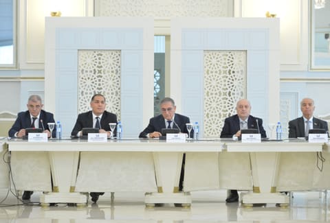 Elektron siqaretlərin dövriyyəsinin qadağan edilməsini nəzərdə tutan qanun layihəsi plenar iclasa tövsiyə olunub