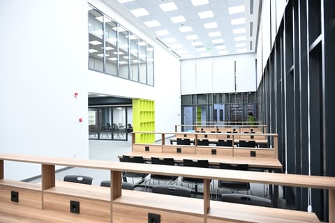 İlham Əliyev Qarabağ Universitetinin Biznes və iqtisadiyyat fakültəsinin binasının açılışında iştirak edib