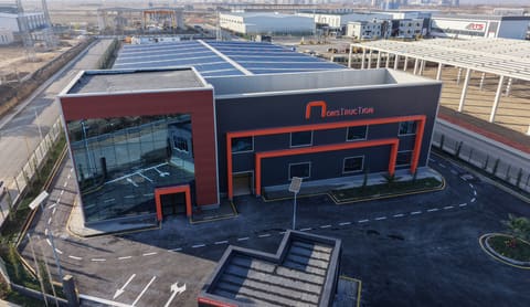 İlham Əliyev Ağdamda metal elektrik dirəklərinin istehsalı müəssisəsinin açılışında iştirak edib