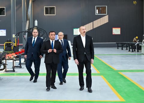 İlham Əliyev Ağdamda metal elektrik dirəklərinin istehsalı müəssisəsinin açılışında iştirak edib