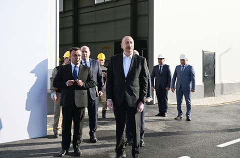 İlham Əliyev Ağdamda metal elektrik dirəklərinin istehsalı müəssisəsinin açılışında iştirak edib
