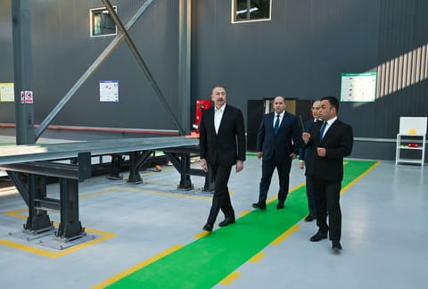 İlham Əliyev Ağdamda metal elektrik dirəklərinin istehsalı müəssisəsinin açılışında iştirak edib