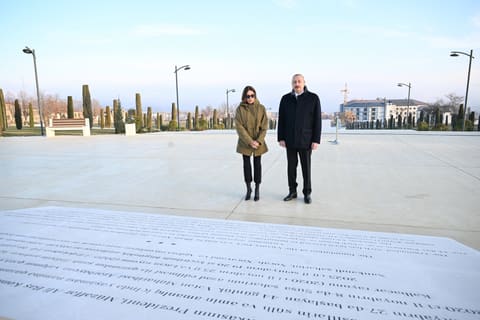 İlham Əliyev Xankəndi şəhərində Zəfər parkının açılışında iştirak edib -YENİLƏNİB