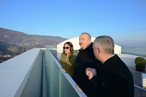 İlham Əliyev Xankəndi şəhərində Zəfər parkının açılışında iştirak edib -YENİLƏNİB