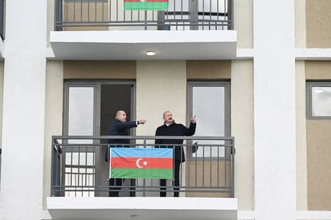 İlham Əliyev Ağdamda 2-ci yaşayış kompleksinin açılışında iştirak edib - YENİLƏNİB