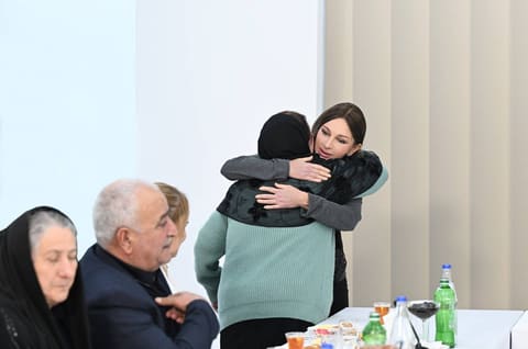 İlham Əliyev Ağdamda 2-ci yaşayış kompleksinin açılışında iştirak edib - YENİLƏNİB