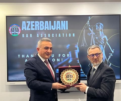 Anar Bağırov Rumıniya Vəkillər Kollegiyasının İllik Konfransında iştirak edib