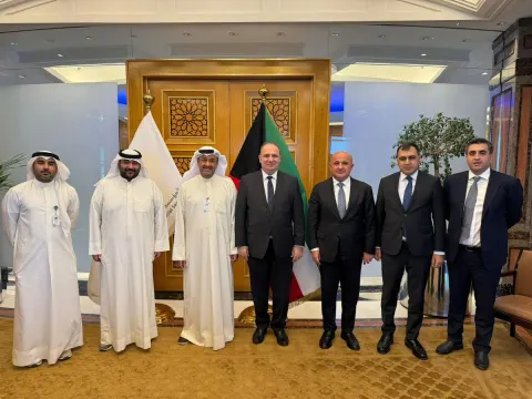 Azərbaycan Bəhreyn və Küveyt ilə qarşılıqlı müzakirə aparıb - Fotolar