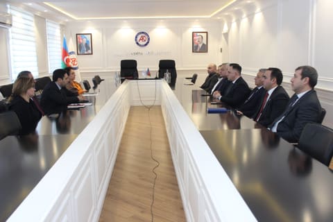 Azərbaycan Qiymətləndiricilər Cəmiyyəti ilə Bakı Avrasiya Universiteti arasında memorandum imzalanıb