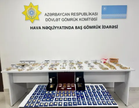 Azərbaycana qanunsuz qızıl gətirilməsinin qarşısı alınıb - Fotolar