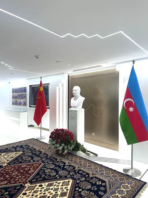 Çində Heydər Əliyevin anım günü ilə bağlı tədbir keçirilib