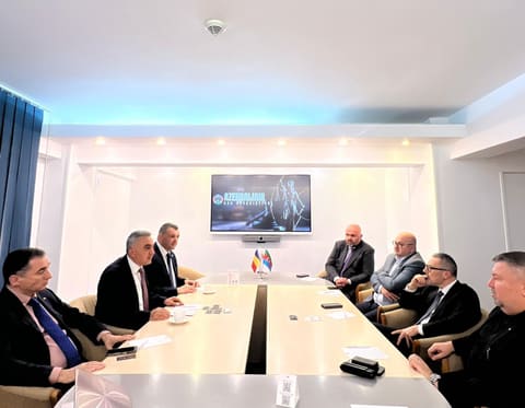 Anar Bağırov Rumıniya Vəkillər Kollegiyasının İllik Konfransında iştirak edib