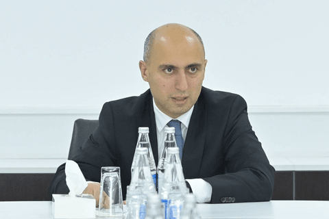 Peşə Təhsili üzrə Dövlət Agentliyinin yeni direktoru kollektivə təqdim olunub - Fotolar