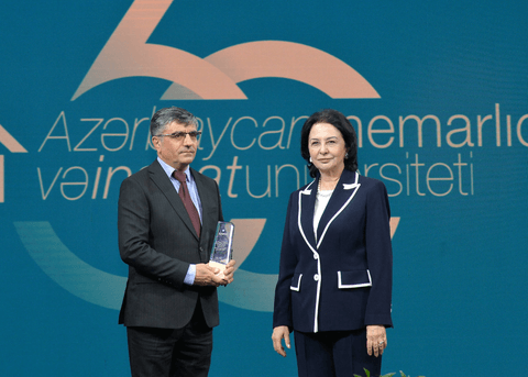 Emin Əmrullayev AzMİU-nun 50 illik yubiley tədbirində iştirak edib