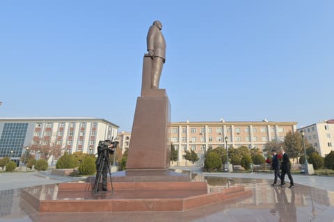 Elm və təhsil naziri Naxçıvanda vətəndaşları qəbul edib