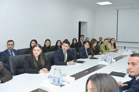 Peşə Təhsili üzrə Dövlət Agentliyinin yeni direktoru kollektivə təqdim olunub - Fotolar