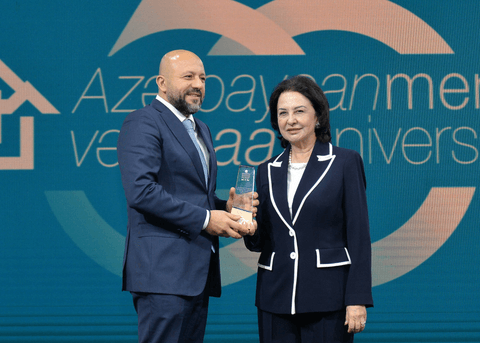 Emin Əmrullayev AzMİU-nun 50 illik yubiley tədbirində iştirak edib