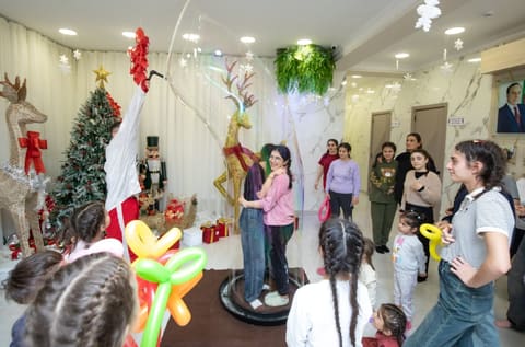 “OBA” marketlər şəbəkəsindən “Həmrəy olaq” xeyriyyə layihəsi – FOTO-VİDEO 