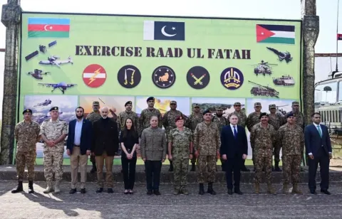 Müdafiə sənayesi naziri Pakistanda hərbi təlimi izləyib - Foto