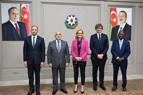 Əli Əsədov: Azərbaycan 100 faizlik genişzolaqlı internet əhatə dairəsi ilə regionda liderdir