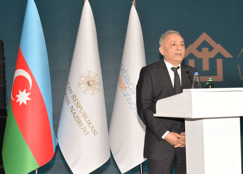 Emin Əmrullayev AzMİU-nun 50 illik yubiley tədbirində iştirak edib