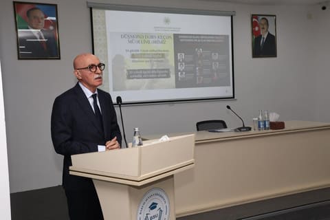 Nazir müavini BSU-nun tələbələri ilə görüş keçirib