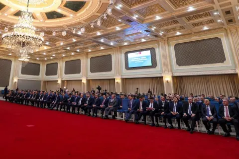 Azərbaycan Türkiyənin sərhədyanı bölgələri ilə iqtisadi-ticarət əlaqələrinin genişləndirilməsini müzakirə edib - Fotolar