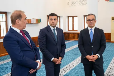 Ramin Məmmədov Qarabaqqal kənd məscidini ziyarət edib - Fotolar