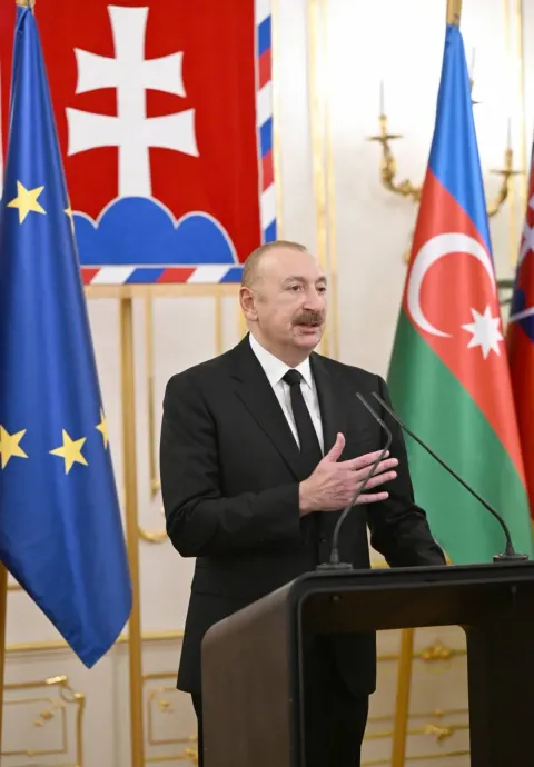 Azərbaycan və Slovakiya prezidentləri mətbuata bəyanatlarla çıxış ediblər - YENİLƏNİB