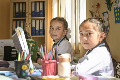Gədəbəy məktəblərindən fotoreportaj: “Məktəbdə bir gün” 