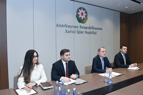 Ceyhun Bayramov Vladanka Andreyevanı diplomatik fəaliyyətinin başa çatması ilə əlaqədar qəbul edib