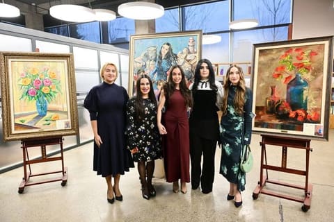 Leyla Əliyeva və Alena Əliyeva DOST İnklüziv İnkişaf və Yaradıcılıq Mərkəzini ziyarət ediblər