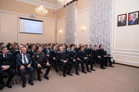 Ədliyyə işçilərinin peşə bayramına həsr olunmuş tədbir keçirilib
